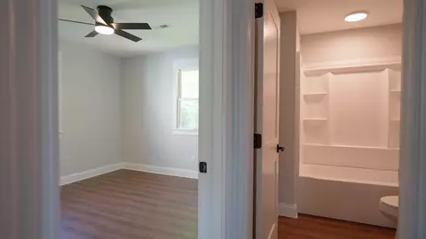 Entry Way - 166 Maple St, Stanton, KY 40380 photo 1 of 2