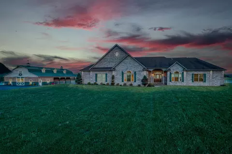 5055 Bloomfield Rd, Bardstown, KY 40004