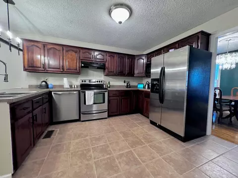 Kitchen - 61 Winners Circle Trl, Corbin, KY 40701 photo 1 of 3