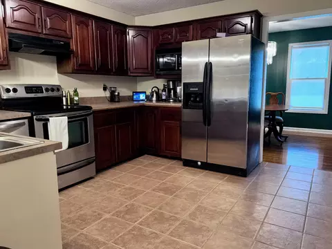 Kitchen - 61 Winners Circle Trl, Corbin, KY 40701 photo 2 of 3