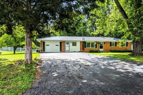 90 Hiland St, Monticello, KY 42633
