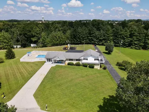 128 Baltimore Ln, Pine Knot, KY 42635