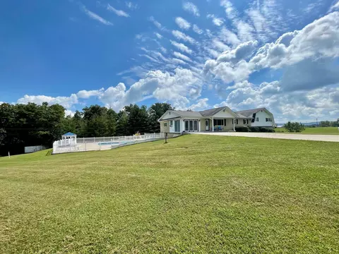 Exterior - 128 Baltimore Ln, Pine Knot, KY 42635 photo 8 of 25