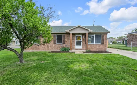 414 Keokuk Ct, Versailles, KY 40383