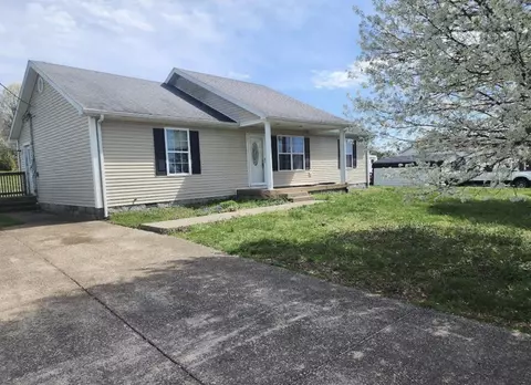 39 Triple Oaks Dr, Campbellsville, KY 42718