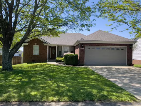 121 Leann Ln, Nicholasville, KY 40356