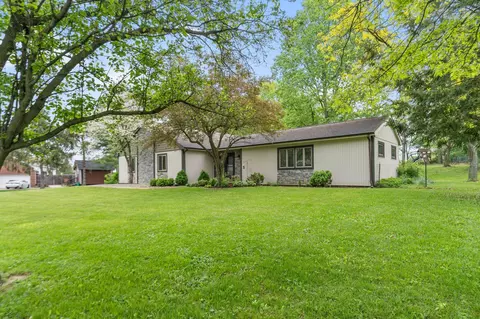 106 Lakeview Dr, Georgetown, KY 40324