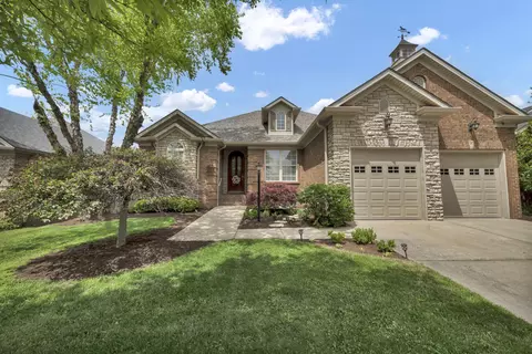 929 Village Green Ave, Lexington, KY 40509