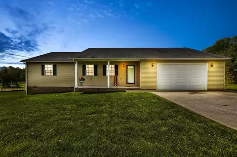 710 Caudill Cemetery Rd, Morehead, KY 40351