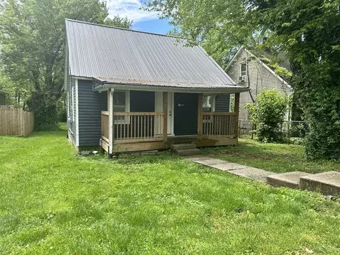 1006 Race St, Richmond, KY 40475