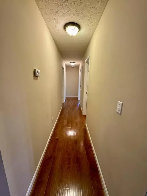 201 Pinecrest Ct, Berea, KY 40403 photo 8