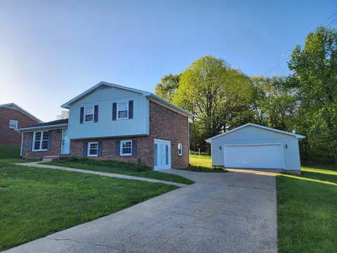 13 Britt St, Leitchfield, KY 42754