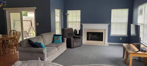 Living - 117 Willow Ln, Georgetown, KY 40324 photo 1 of 3