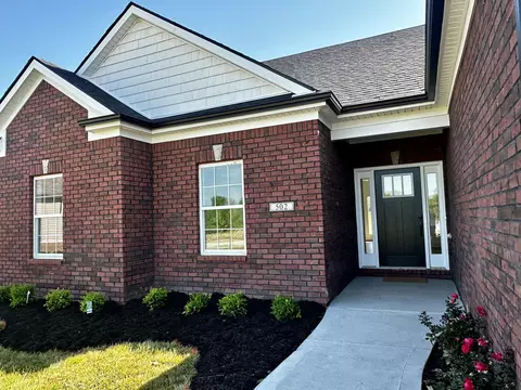502 Chickasaw Dr, Richmond, KY 40475