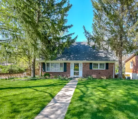 3473 Lansdowne Dr, Lexington, KY 40517