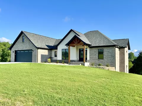 82 Lakemere Dr, Somerset, KY 42503