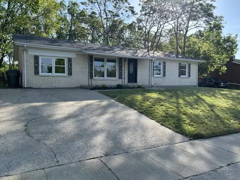 465 Asbury Ln, Lexington, KY 40511