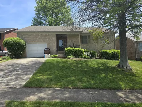 161 Madonna Dr, Nicholasville, KY 40356