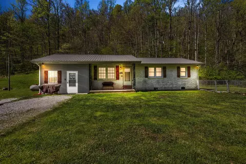 222 Sim Long Rd, Frenchburg, KY 40322