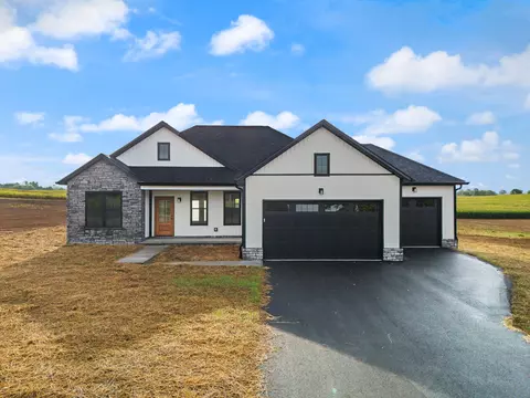 551 Robb Rd, Harrodsburg, KY 40330