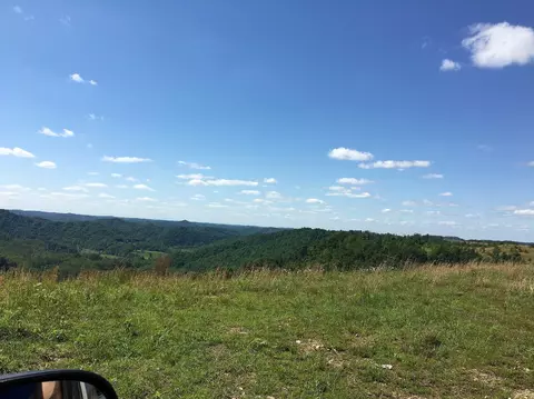 View/Area - 3980 Ky 66, Oneida, KY 40972 photo 2 of 12