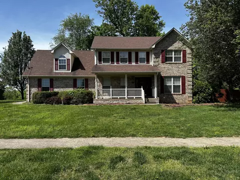 7212 S Woodland Dr, Radcliff, KY 40160