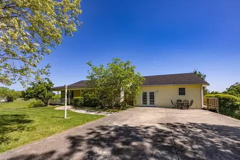 235 Ritchie Rd, Carlisle, KY 40311