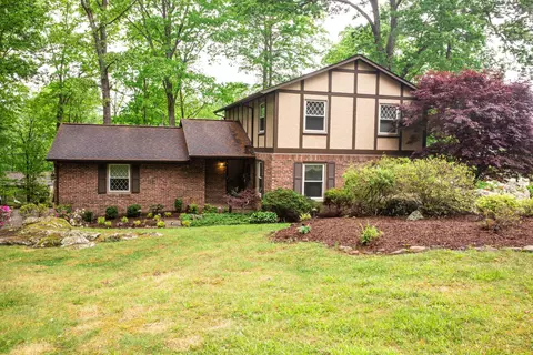 130 Tall Oak Trl, Pineville, KY 40977