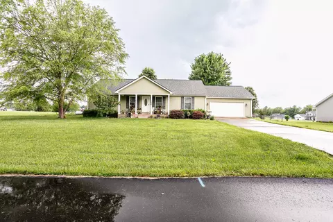 41 Hickory Cir, Hustonville, KY 40437