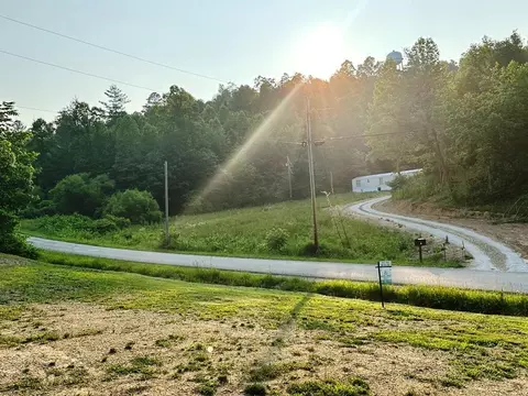 143 Mullins Point Rd, Campton, KY 41301 photo 16