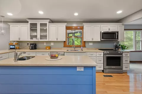 Kitchen - 128 Cannonade Trl, Corbin, KY 40701 photo 6 of 7