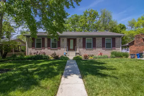 3347 Coldstream Dr, Lexington, KY 40517