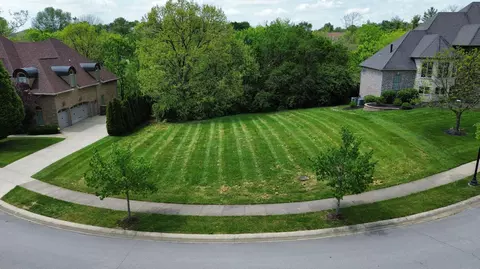 3685 Barrow Wood Ln, Lexington, KY 40502
