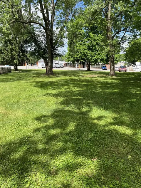 307 N 3rd St, Nicholasville, KY 40356