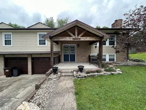 121 Pleasant Ridge Dr, Richmond, KY 40475