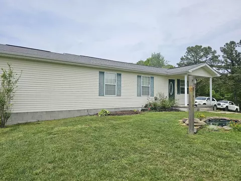 Exterior - 115 Mathes Ln, Mckee, KY 40447 photo 2 of 8