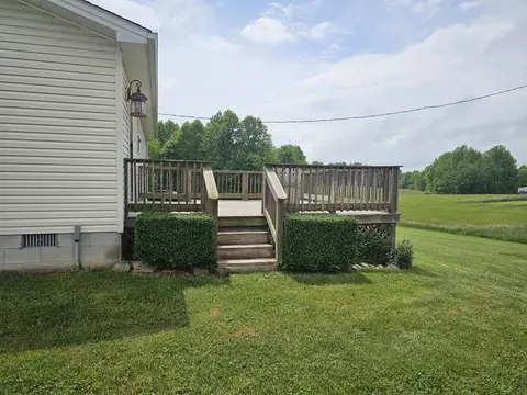 Exterior - 115 Mathes Ln, Mckee, KY 40447 photo 3 of 8