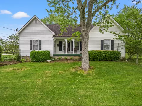 914 Hopewell Rd, Harrodsburg, KY 40330
