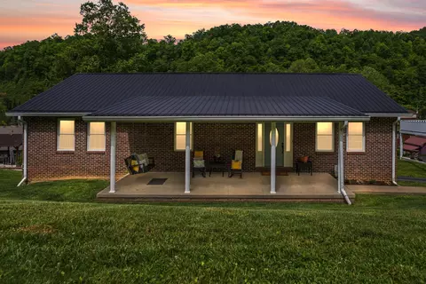 119 Pine Hill Dr, Jackson, KY 41339 photo 1