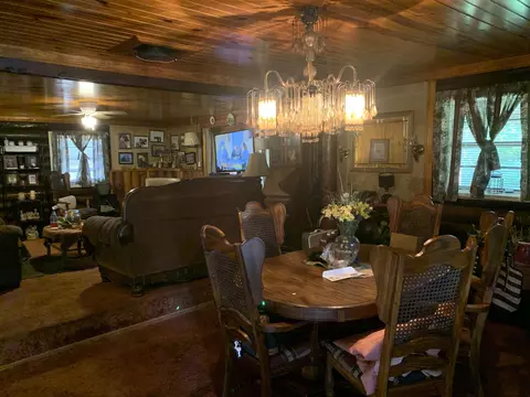Dining - 417 Strunk Hwy, Strunk, KY 42649 photo 2 of 2