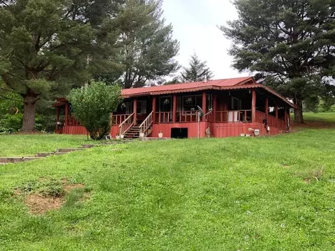 Exterior - 417 Strunk Hwy, Strunk, KY 42649 photo 3 of 6