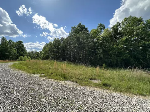 14 Williams Creek Rd, Rush, KY 41168