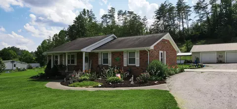 308 Ky 1809, Bryants Store, KY 40921