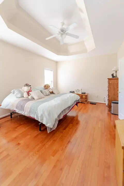 Bedroom - 128 Cherry Hill Dr, Georgetown, KY 40324 photo 2 of 10