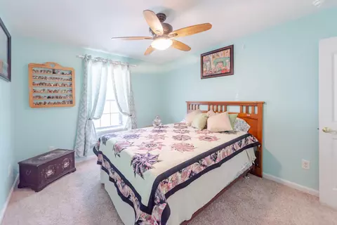 Bedroom - 128 Cherry Hill Dr, Georgetown, KY 40324 photo 6 of 10