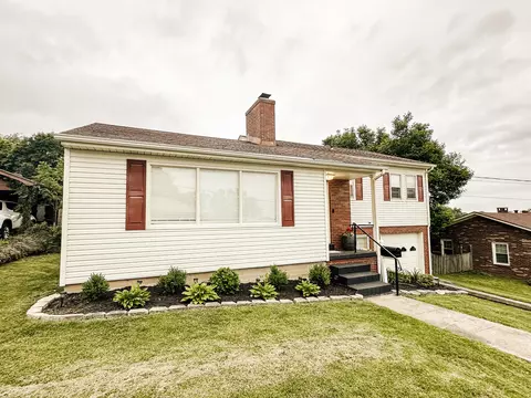 126 Castle Heights Dr, Harrodsburg, KY 40330