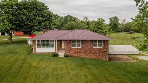 1760 Fox Creek Rd, Lawrenceburg, KY 40342