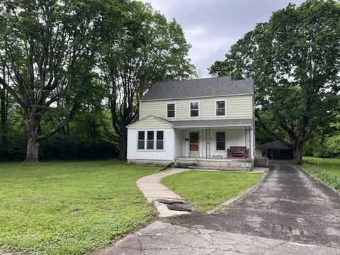 122 Walnut St, Berea, KY 40403