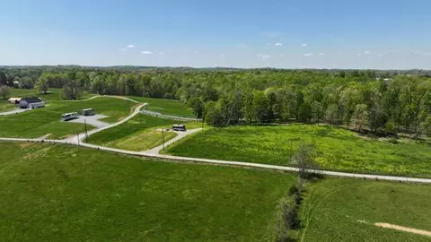 910 Betty Rd, Nancy, KY 42544 photo 3