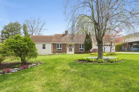 1506 Beacon Hill Rd, Lexington, KY 40504